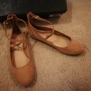 Christian Siriano Flats